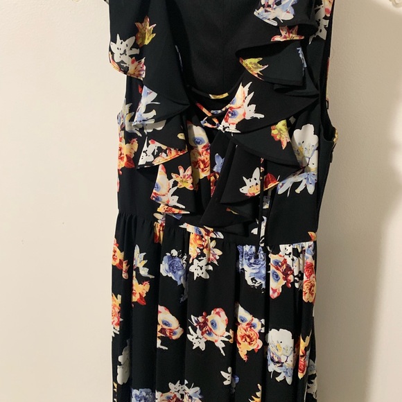 Black Floral Lace-up Ruffle Fit & Flare dress - Picture 3 of 6